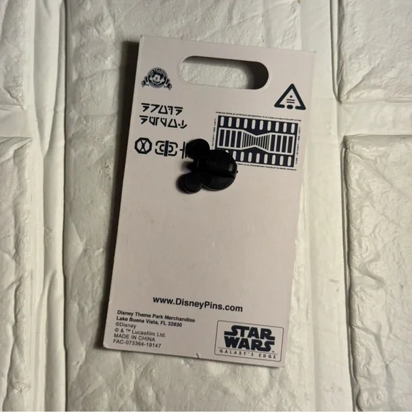 New Disney Pin Star Wars Galaxy's Edge Droid Depot RX -24 - Picture 6 of 9